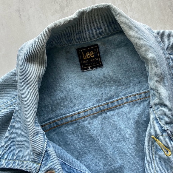 LEE Distressed Vest - Picture 6 of 13